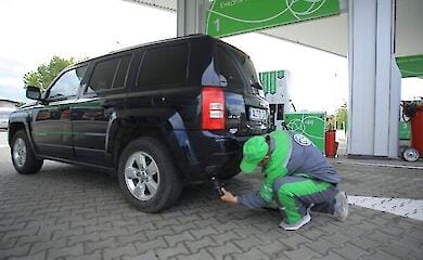 В Україні в паливо почнуть додавати спирт: що це означає для водіїв