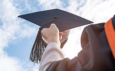 Кабмін запровадив додаткові вимоги для аспірантів через спроби чоловіків уникнути мобілізації