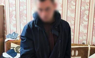 В Киеве мужчина до смерти забил сожительницу во время застолья - ему сообщено о подозрении