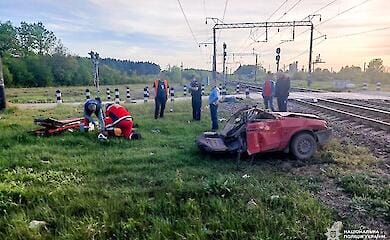 У Рівненській області пасажирський поїзд зіткнувся з автомобілем - є жертви