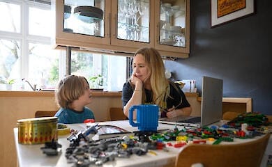 Дом для каждого ребёнка: как государство помогает создавать детские дома семейного типа