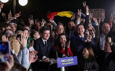 В Румынии подсчитали 100% голосов: проевропейский Никушор Дан станет президентом