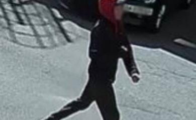 У Києві чоловік з ножем пограбував  магазин квітів: підозрюваного затримали