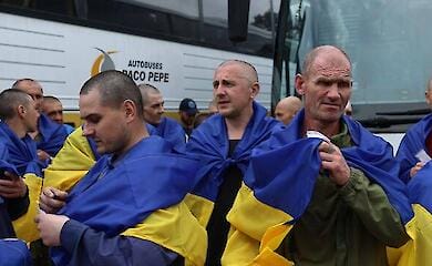 Україна обміняла з РФ військовополонених за формулою "307 на 307"