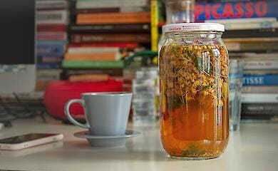 Топ полезных и согревающих напитков для холодного вечера 