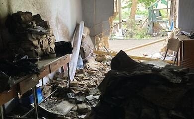 Уламки "Шахеда" впали на гуртожиток КНУ: постраждали четверо студентів