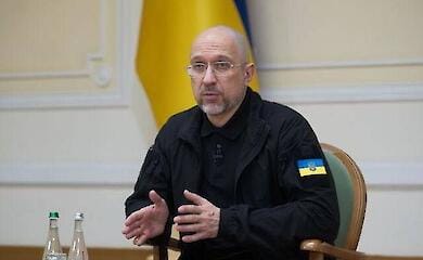 Шмыгаль: Выпускникам медвузов заплатят 200 тысяч гривен 