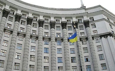 Кабмин увеличил до 100% объемы бронирования работников критически важных для ВСУ предприятий