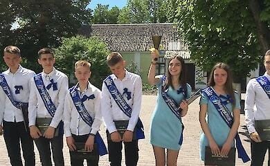 В Украине ежегодно уменьшается количество выпускников: в Минобразования назвали статистику