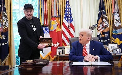 Politico: у Білому домі намагаються помирити Трампа з Маском після публічної сварки