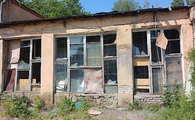 Во время ночного обстрела пострадала Одесская киностудия: уничтожены декорации к фильму "Довженко"