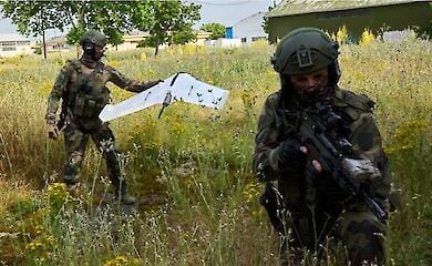 С дальностью до 25 км: ВСУ получили новый дрон французского производства