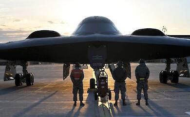 США перебрасывают невидимки B-2 Spirit ближе к Ирану