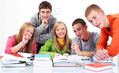 Украину покидает молодежь: омбудсмен назвала проблему