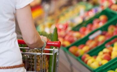 В Украине замедлился рост цен на продукты: что происходит с хлебом, яйцами и овощами