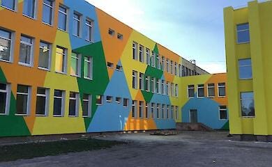 Учні повертаються до шкіл - в Україні скасували дистанційну освіту