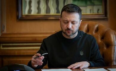 Зеленский назначил 16 новых послов Украины