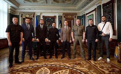 Зеленский собрал совещание после протестов из-за ликвидации НАБУ и САП: Мы слышим, что говорит общество