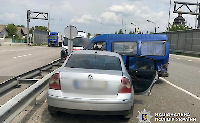 ДТП під Києвом: госпіталізовано 25-річного пасажира