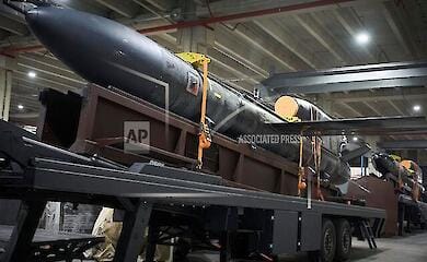 Не видна на РЭБ и добьет до Москвы: Украина запустила в производство новую крылатую ракету "Фламинго"