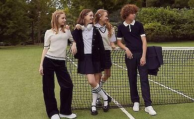 Як вибрати стильний одяг в школу для підлітків