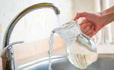 Якість питної води в Україні лякає: де найгірша