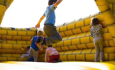 Юристи розповіли, як отримати соціальні пільги на дітей військовослужбовців 