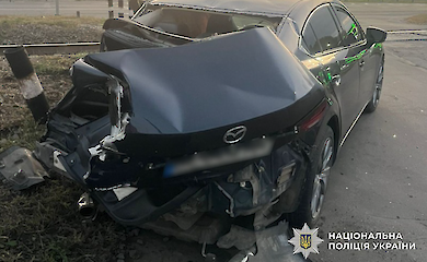 У Полтавській області електровоз зіткнувся з автомобілем: постраждала маленька дівчинка