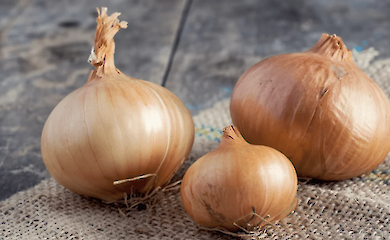 В Украине дорожают огурцы и свекла, но дешевеет морковь, лук и помидоры