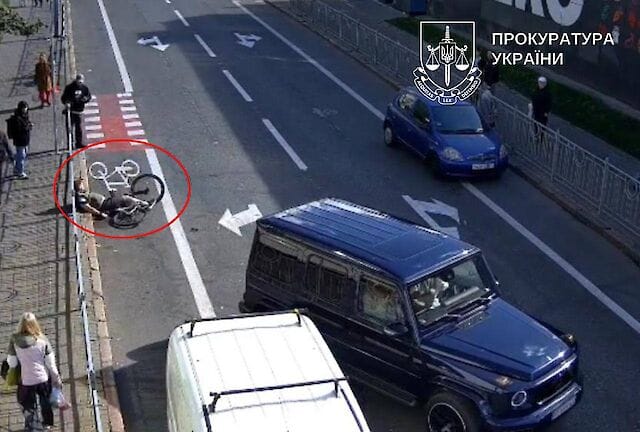 У Києві затримали водія Mercedes, який жорстоко побив велосипедиста на Подолі