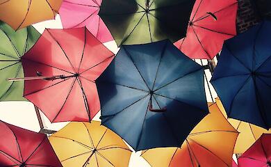 Прогноз погоды на 4–5 октября: по всей Украине дожди и грозы, мокрый снег в Карпатах