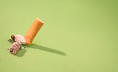 Пізно кинути - не означає марно: відмова від куріння уповільнює згасання пам'яті