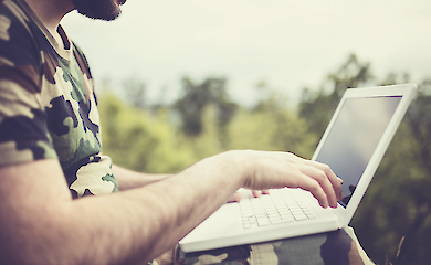 Безоплатні онлайн-курси й допомога в написанні грантів: ветеранів, ветеранок і членів їхніх родин запрошують долучитися до навчального проєкту