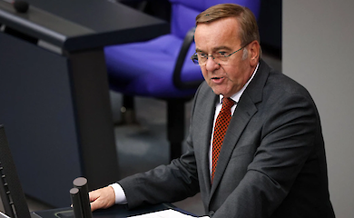 Міністр оборони Німеччини закликав країну готуватися до війни через загрозу Росії