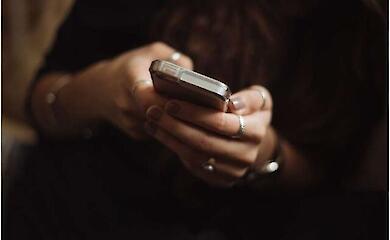 Исследователи испытали &laquo;ботов смерти&raquo; &mdash; цифровые копии покойных, созданные искусственным интеллектом, и выяснили, что память тоже можно монетизировать