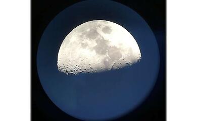 Учений пояснив, чому знімки Місяця на смартфон виходять розмитими і що з цим робити