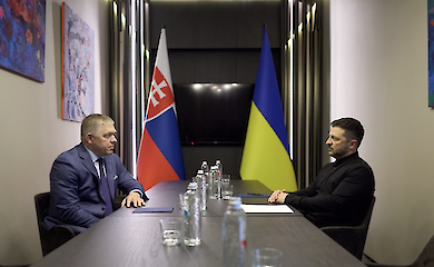 Парадокс Фіцо: антиукраїнські заяви та рекордний експорт зброї до України