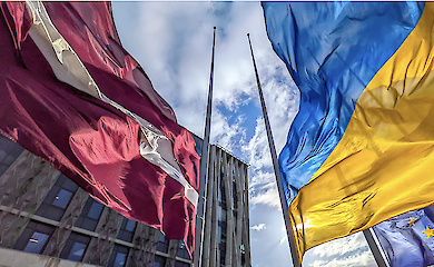 Влада Латвії продовжила підтримку військових мігрантів з України