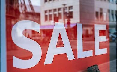 Учені пояснили, чому на Чорну п'ятницю ми купуємо зайве