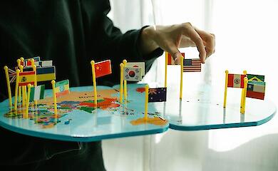 Залякана Америка більше не буде великою: 40 європейських лідерів критикують політику Трампа - WP