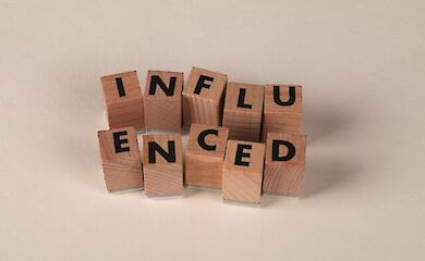 США тиснуть на ЄС щоб не допустити використання російських активів - Bloomberg