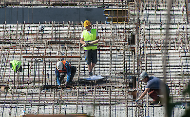 Зарплати в Україні: які професії лідирують за доходами