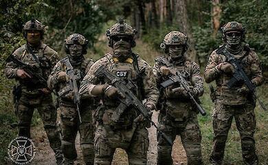 Украинцы дронами атаковами нефтедобывающую платформу компании “Лукойл"