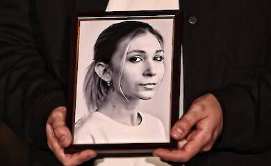 Сім'я загиблої в російському полоні журналістки Рощиної зіткнулася з проблемами пов'язаними з виплатами від держави 