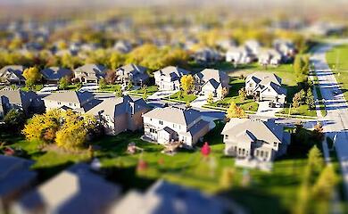 Пострадавшие от войны украинцы получат около 800 жилищных сертификатов  