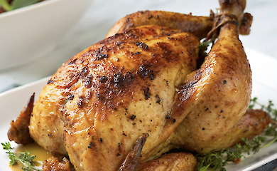 Курятина в Україні значно подешевшала: що стало причиною