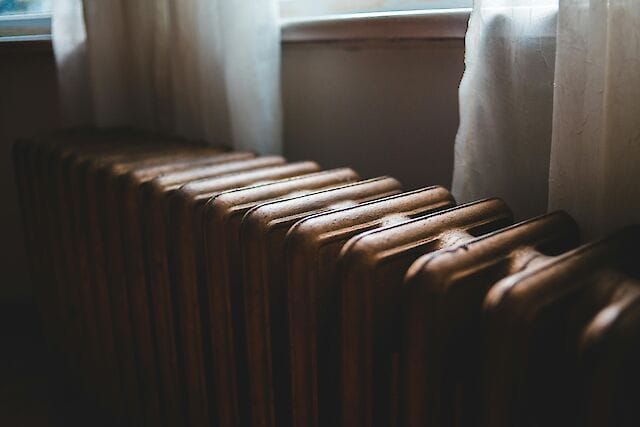 Яка ситуація з подачею опалення в Україні, пояснили в уряді