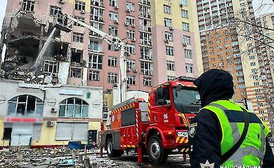 У Києві рух громадського транспорту призупинено та змінено через російський обстріл: подробиці