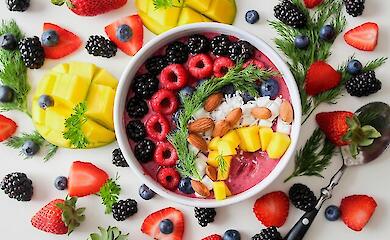 6 продуктів, які варто їсти в період вікових змін 