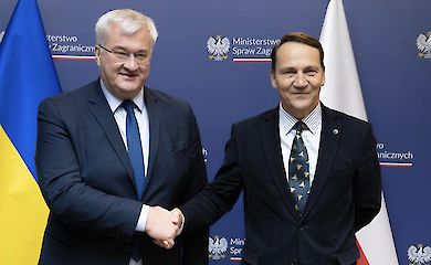 Сікорський назвав умови справедливого завершення війни в Україні